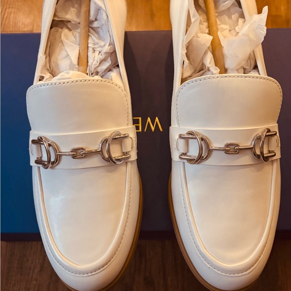 Stuart Weitzman White Owen Buckle Leather Loafers - Picture 5 of 7